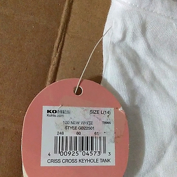 NWT Tween Girls 'So' Criss Cross Keyhole ⚽ Soccor Theme Graphic Tank Top - Picture 12 of 12